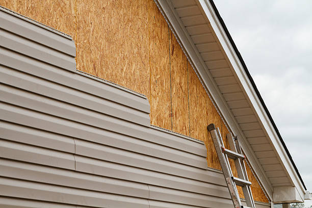 Professional Wood Siding technician working in Barclay, NJ